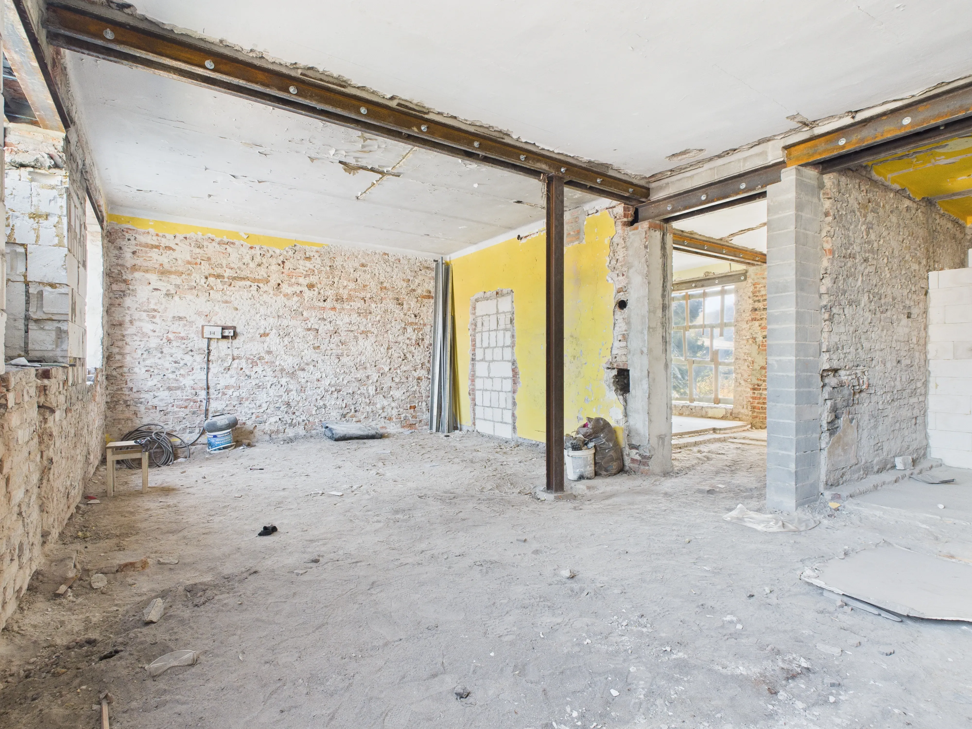  Dom jednorodzinny do remontu